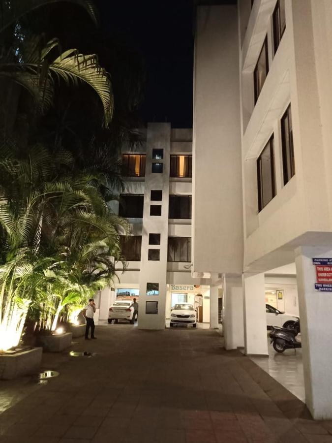 Treebo Trend Hotel Basera Poona Buitenkant foto